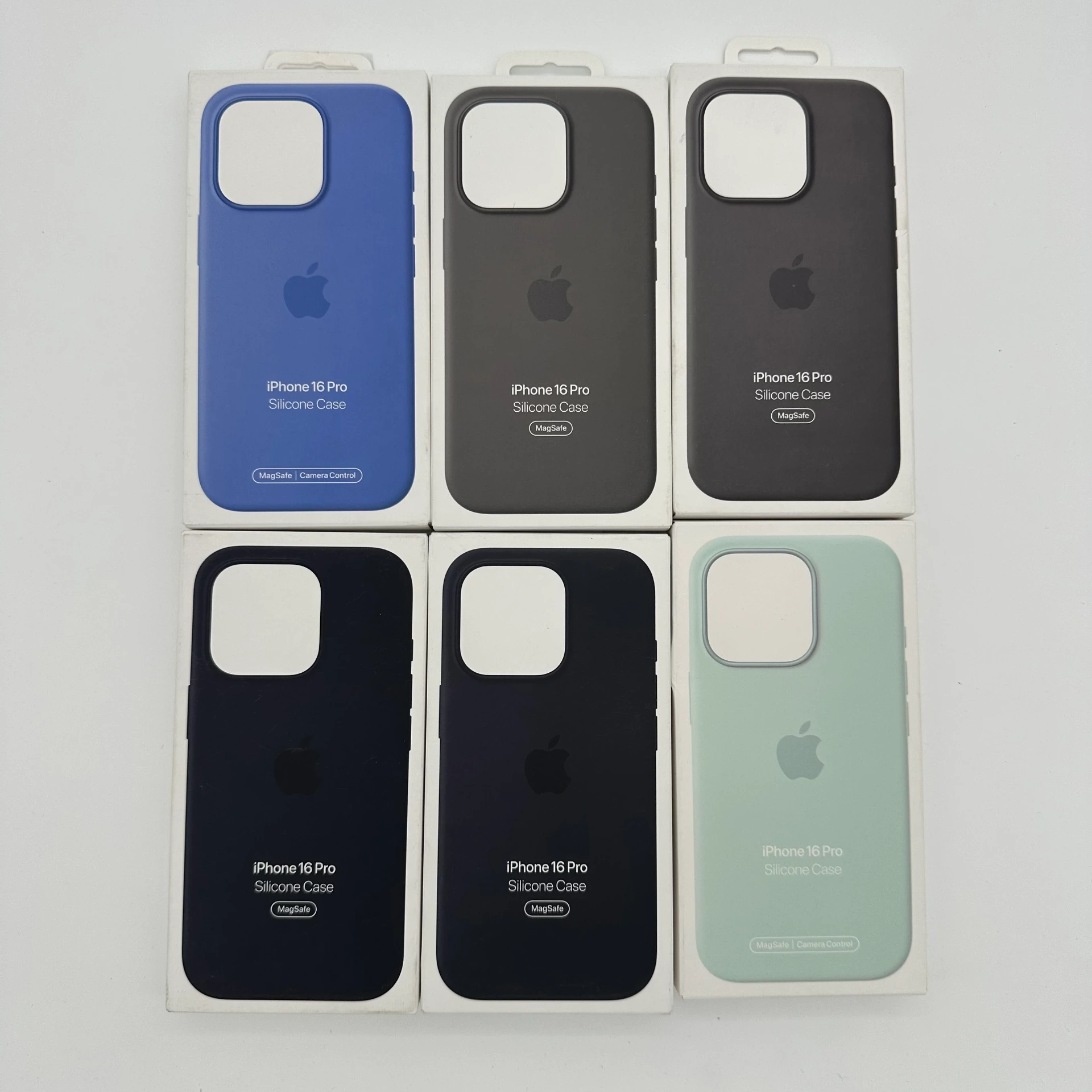 [APL-16pro-cases] Genuine and new - Apple iPhone 16 pro silicon cases with MagSafe - lot of 6