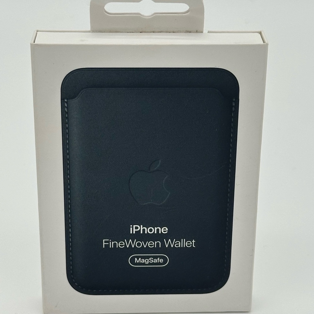 Apple iPhone FineWoven Wallet with MagSafe - Dark Green